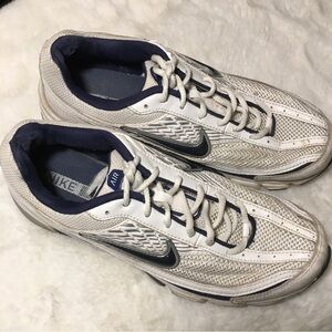 Nike Air  Tri-D Shoes Size 8